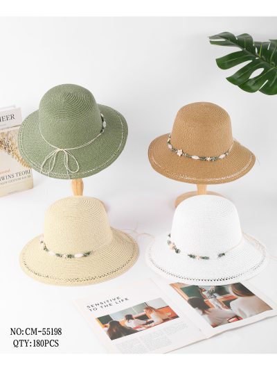 Sombrero de rafia con banda de conchas y cuentas 2