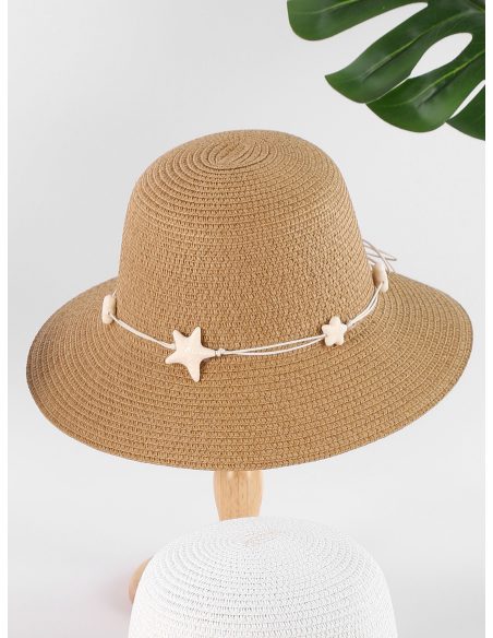 Sombrero de rafia con cordón y estrellas de mar