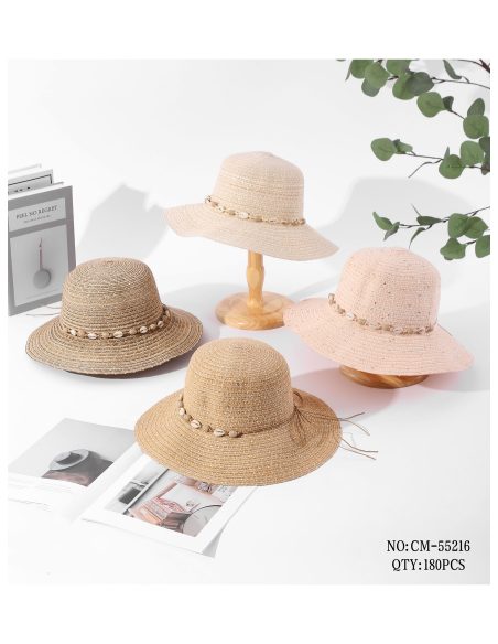 Sombrero de rafia con banda de conchas