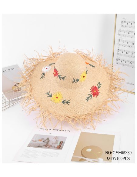 Sombrero de paja con flores bordadas y ala desflecada