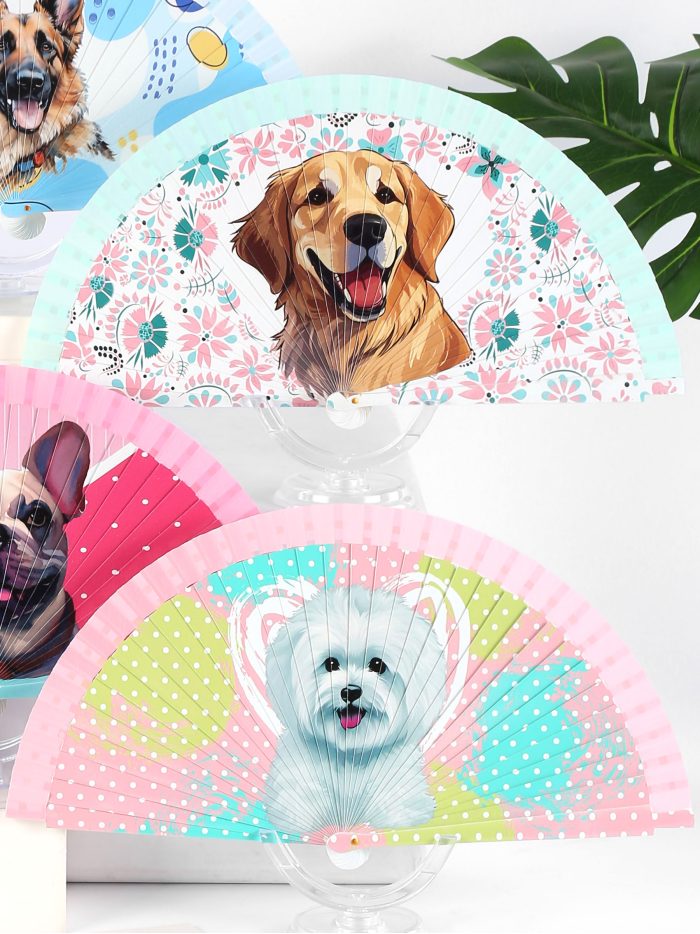 Abanico de madera estampado perros