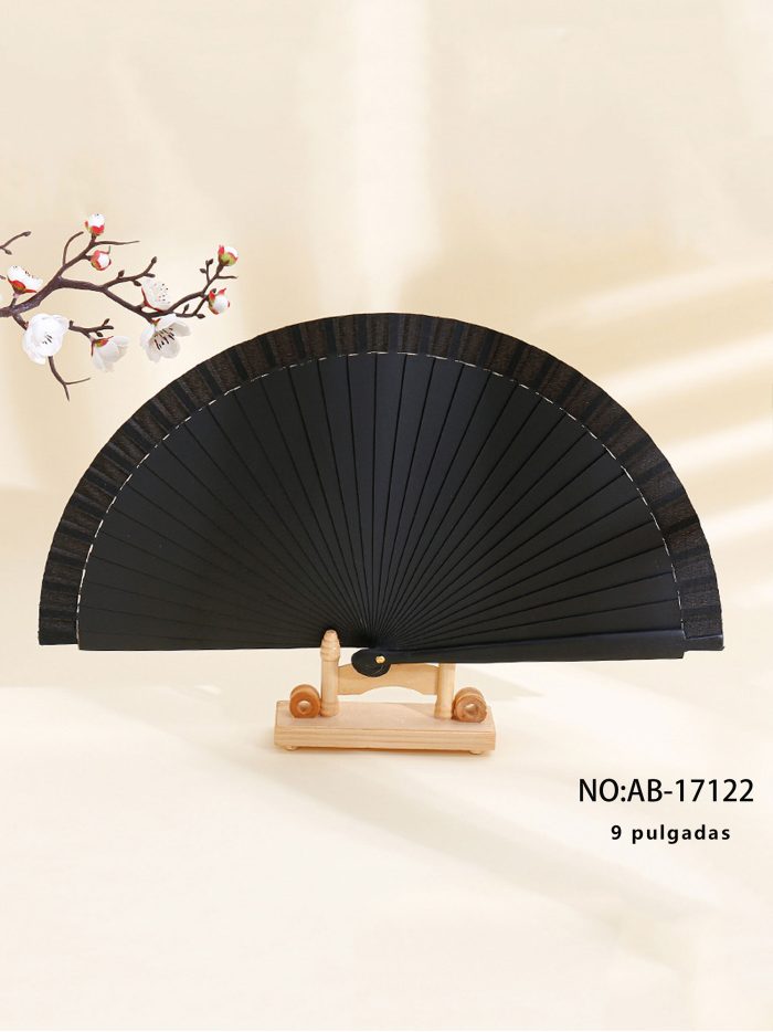 Schlichter schwarzer Holzfächer