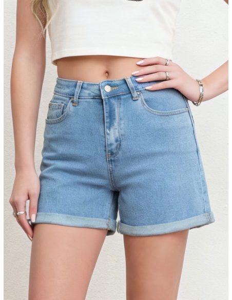 Short denim