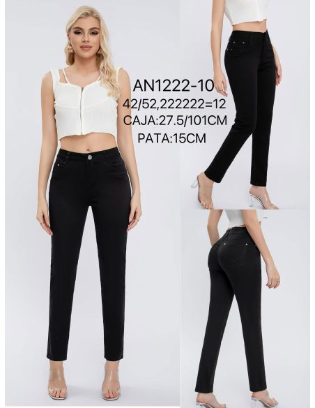 Pantalón stretch bolsillo bordado talla grande