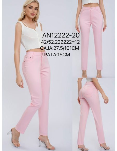 Pantalón stretch bolsillo bordado talla grande