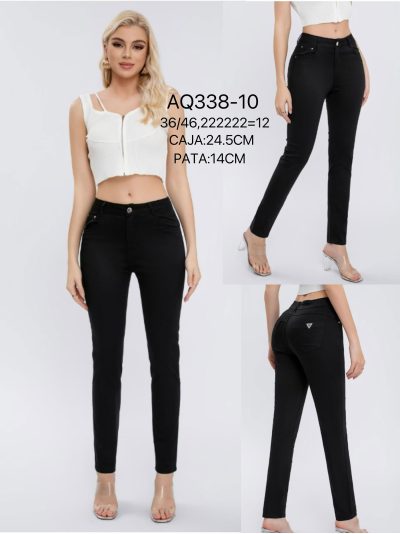 Pantalón stretch bolsillo detalle metálico 2