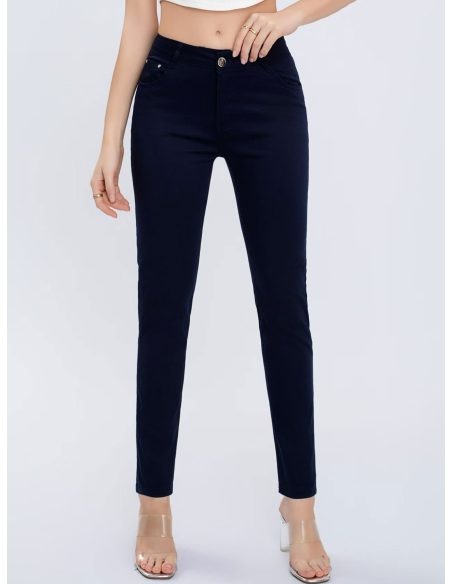 Pantalón stretch bolsillo detalle metálico