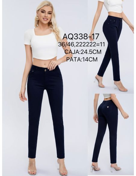 Pantalón stretch bolsillo detalle metálico