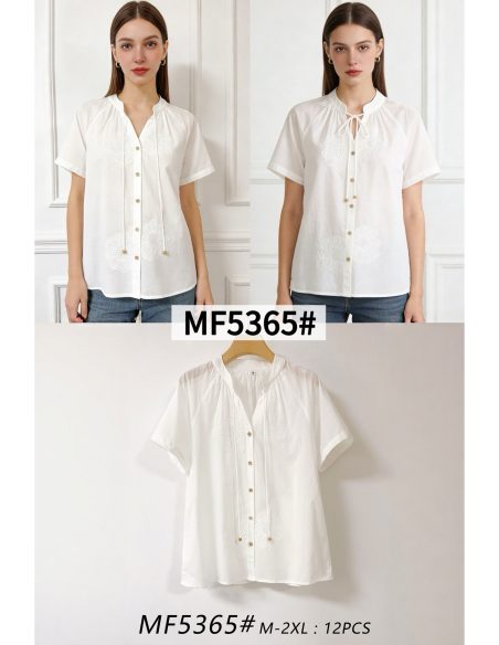 Blusa bordada y lazada