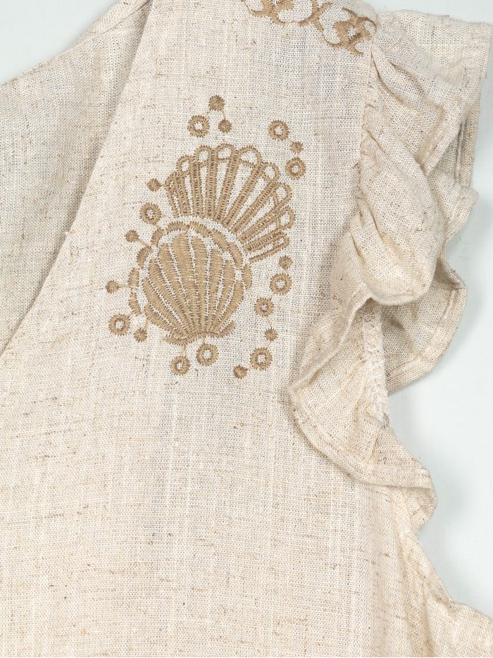 Blusa lino botones y bordado conchas