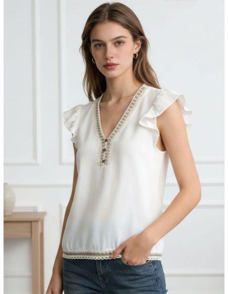 Top in lino con abbottonatura e volant