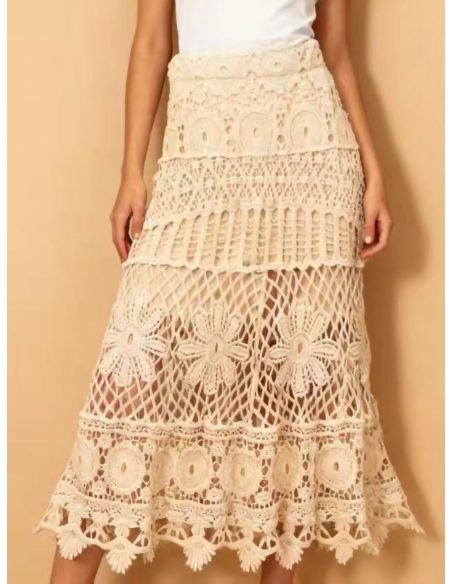 Gonna lunga traforata all'uncinetto