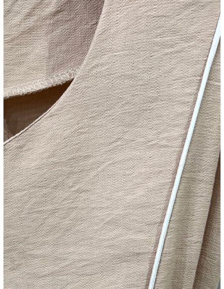 Sleeveless a-line midi dress with contrast-trim