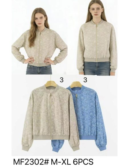 Cazadora bomber efecto lino con estampado floral