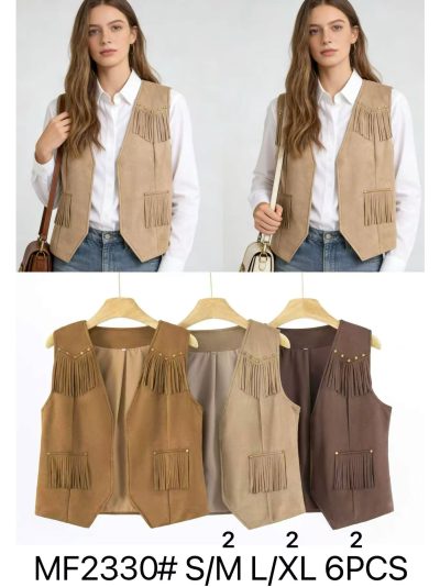 Chaleco de antelina con flecos y tachas 2