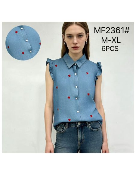 Camisa denim sin mangas con corazones bordados