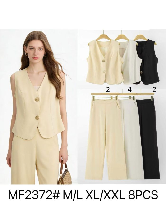 Conjunto de efecto lino: chaleco botones joya y pantalón