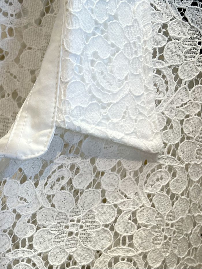 Camisa de encaje floral