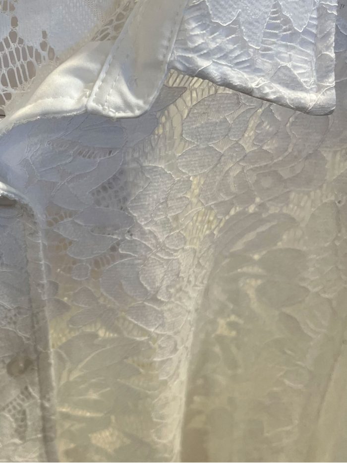 Camisa elástica de encaje floral 