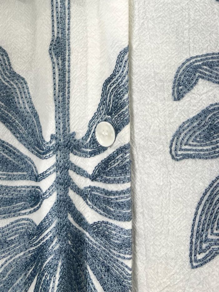 Vestido camisero bordado palmeras con cinturón