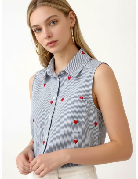 Camicia senza maniche a righe con cuori ricamati