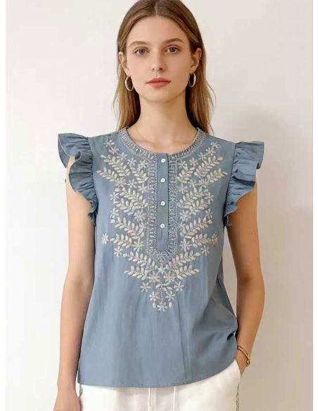 Bestickte Bluse mit Rüschen an den Schultern