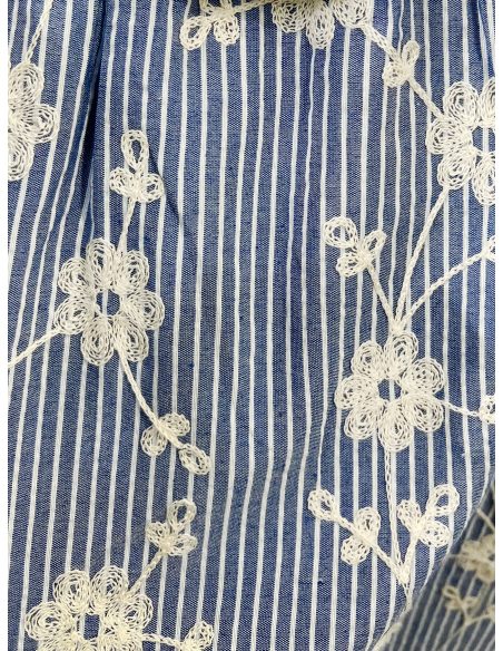 Midirock mit Blumenstickerei