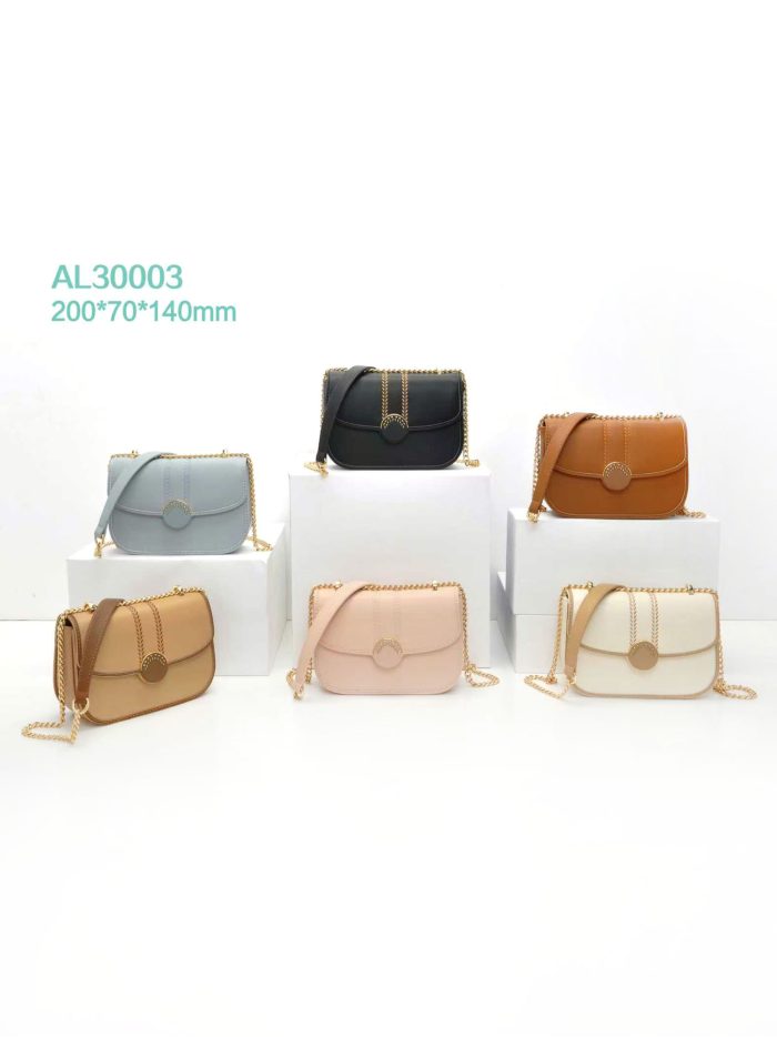 Bolso bandolera con cadena y cierre redondo