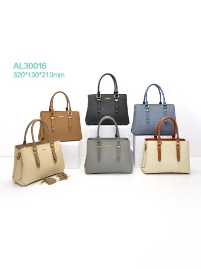 Bolso tote combinado con herrajes 2