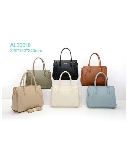 Bolso de mano estructurado con costuras laterales