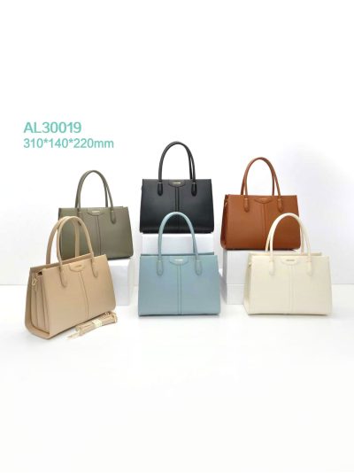 Bolso tote con costura central 2