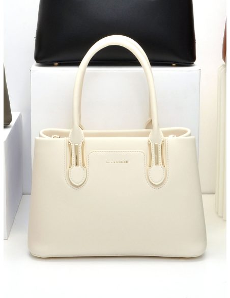 Bolso de mano con herrajes dorados