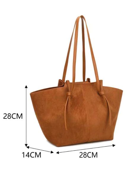 Bolso tote trapezoidal efecto ante con tiras ajustables