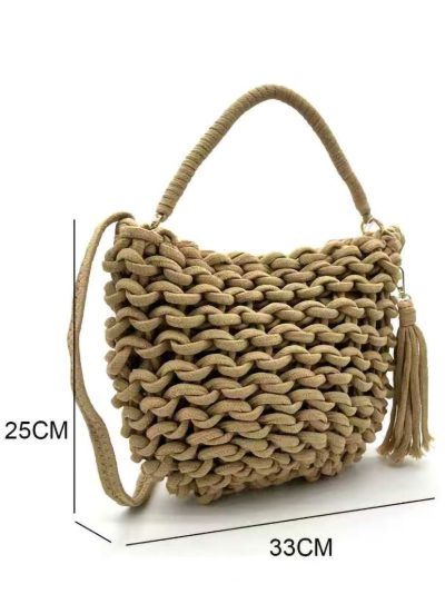 Bolso tote de macramé con borla