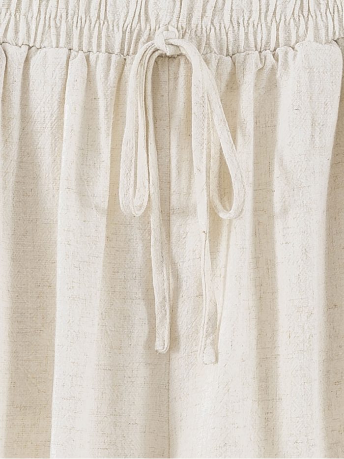 Shorts in Leinenoptik mit elastischem Bund und Kordelzug