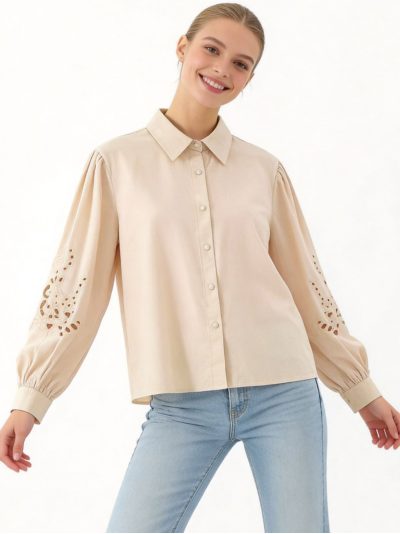 Camisa de algodón con manga abullonada calada