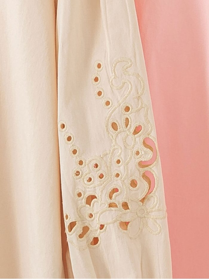 Camisa de algodón con manga abullonada calada