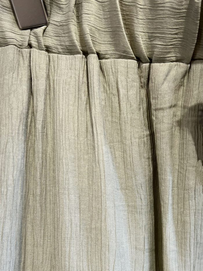 Pantalón recto fluido con forro