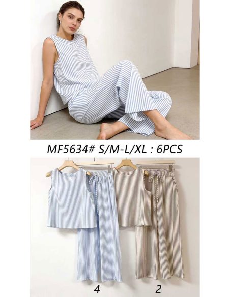 Conjunto de rayas: blusa y pantalón