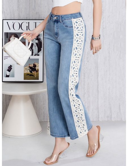 Jeans rectos con encaje lateral
