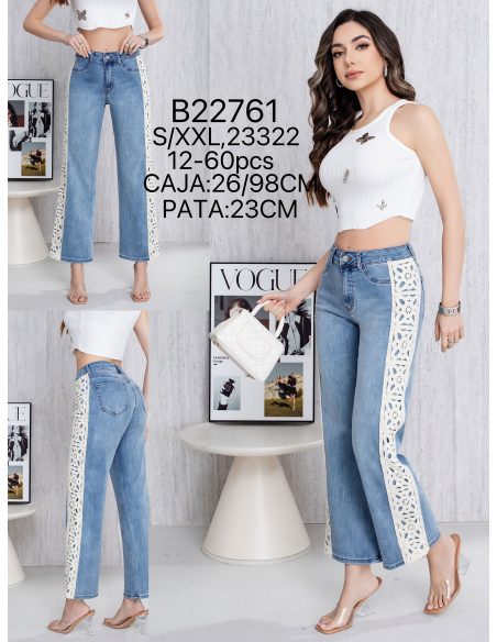 Jeans rectos con encaje lateral