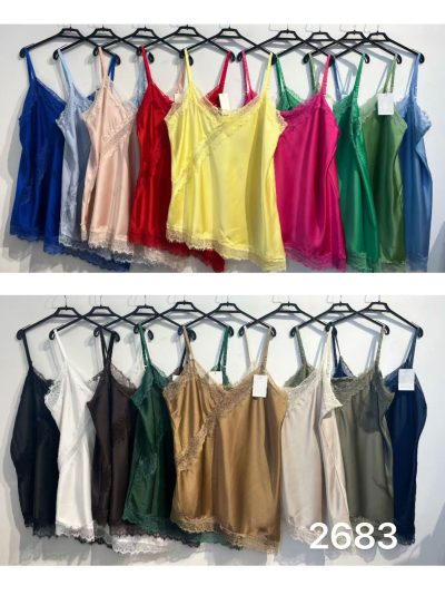 Top lencero satinado con encaje talla grande 2