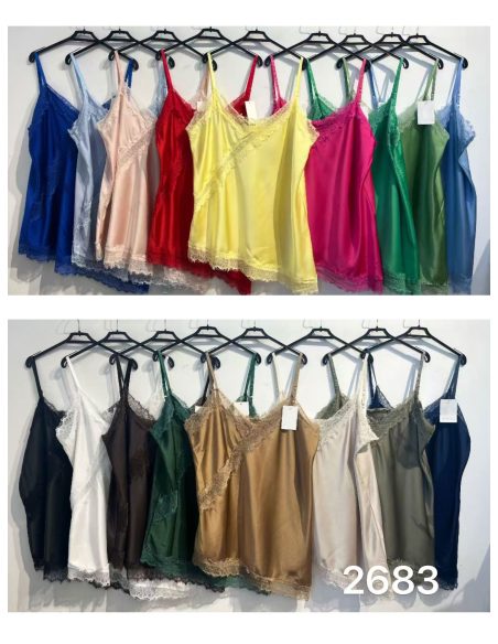 Camisole en dentelle satinée grande taille