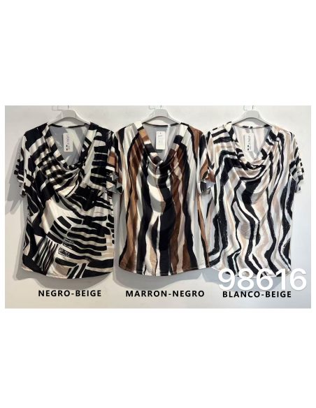 Blusa lycra con escote drapeado estampada