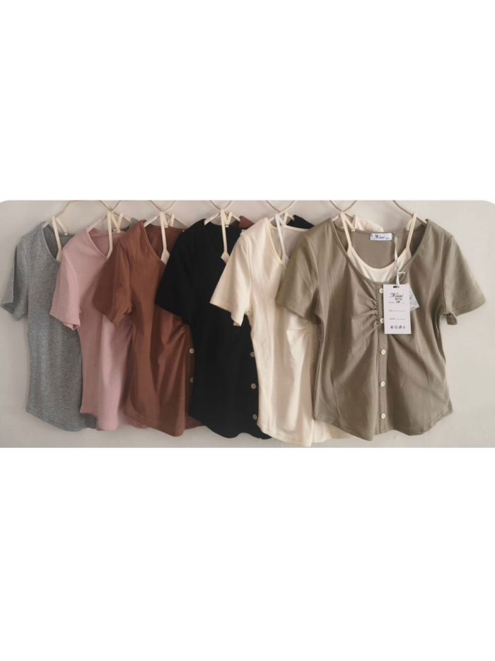 Camiseta efecto doble botones