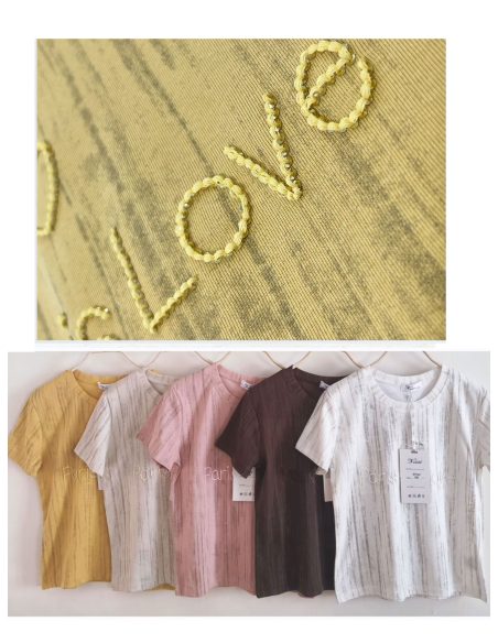 Maglietta ricamata "Paris is Love"