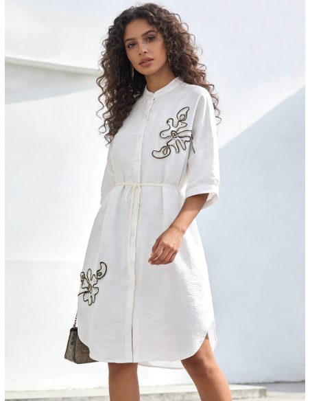 Vestido camisero bordados con pedrería