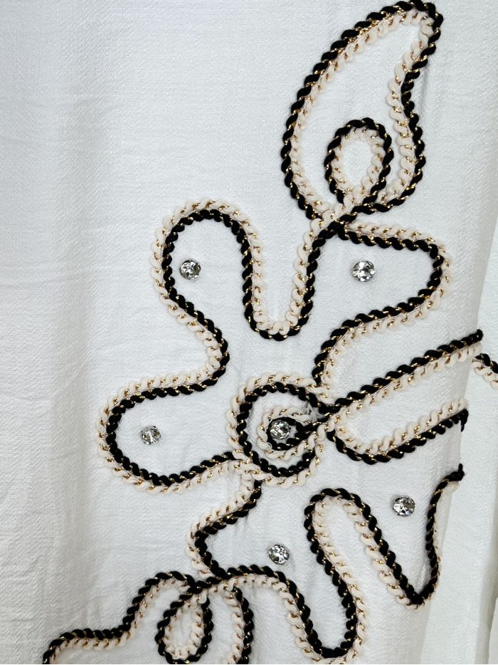 Vestido camisero bordados con pedrería