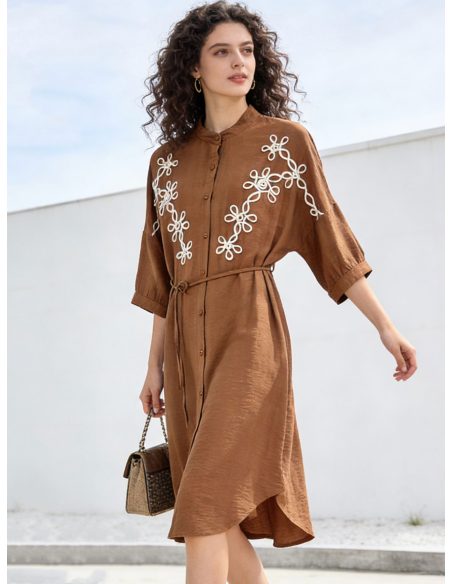 Vestido camisero bordado floral