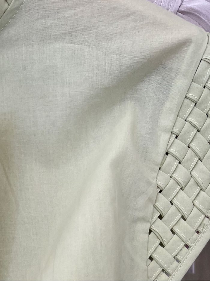 Blusa mangas trenzada cuello fruncido